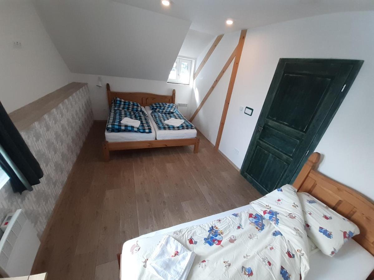Pod Mariánskými Schody