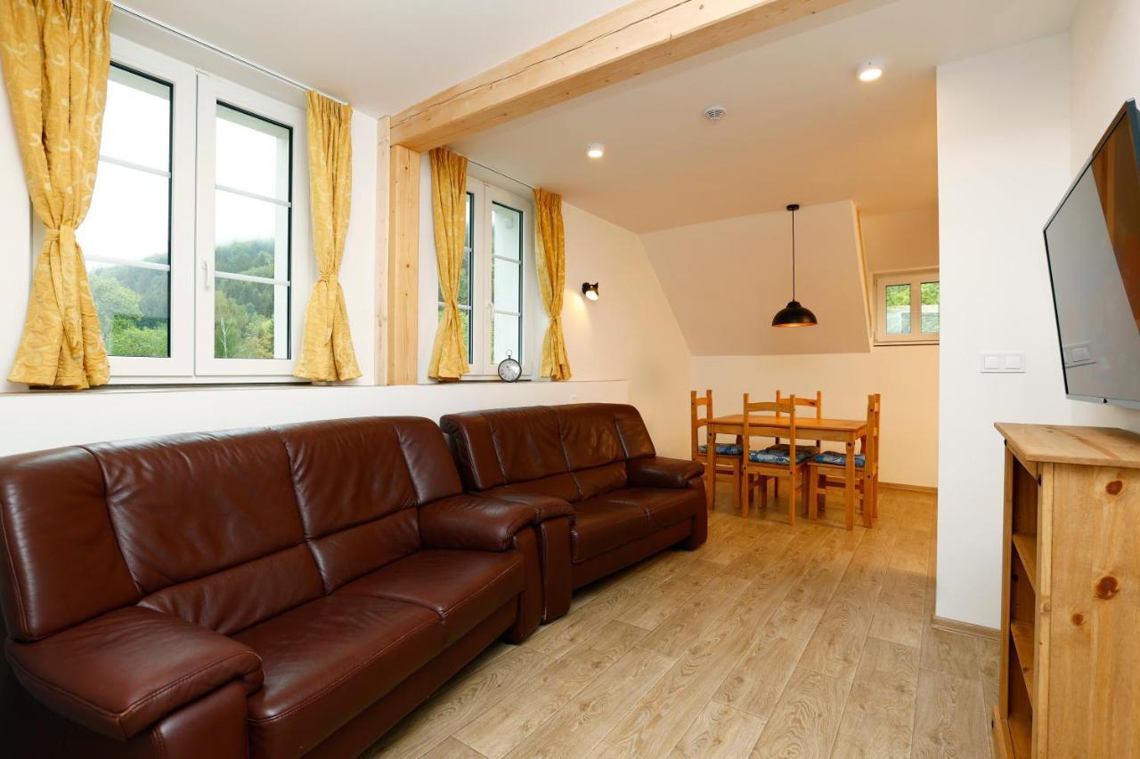 Pod Marianskymi Schody Apartment